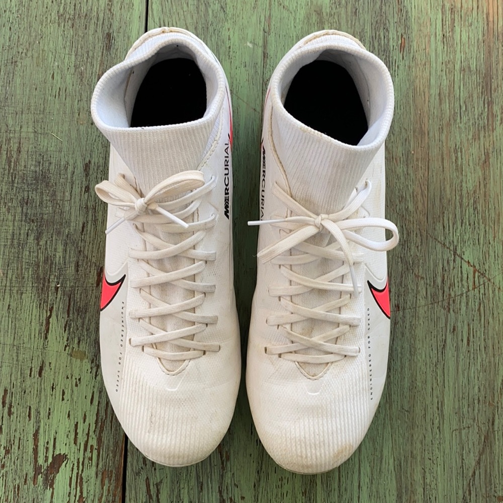 Nike Boys soccer cleats
